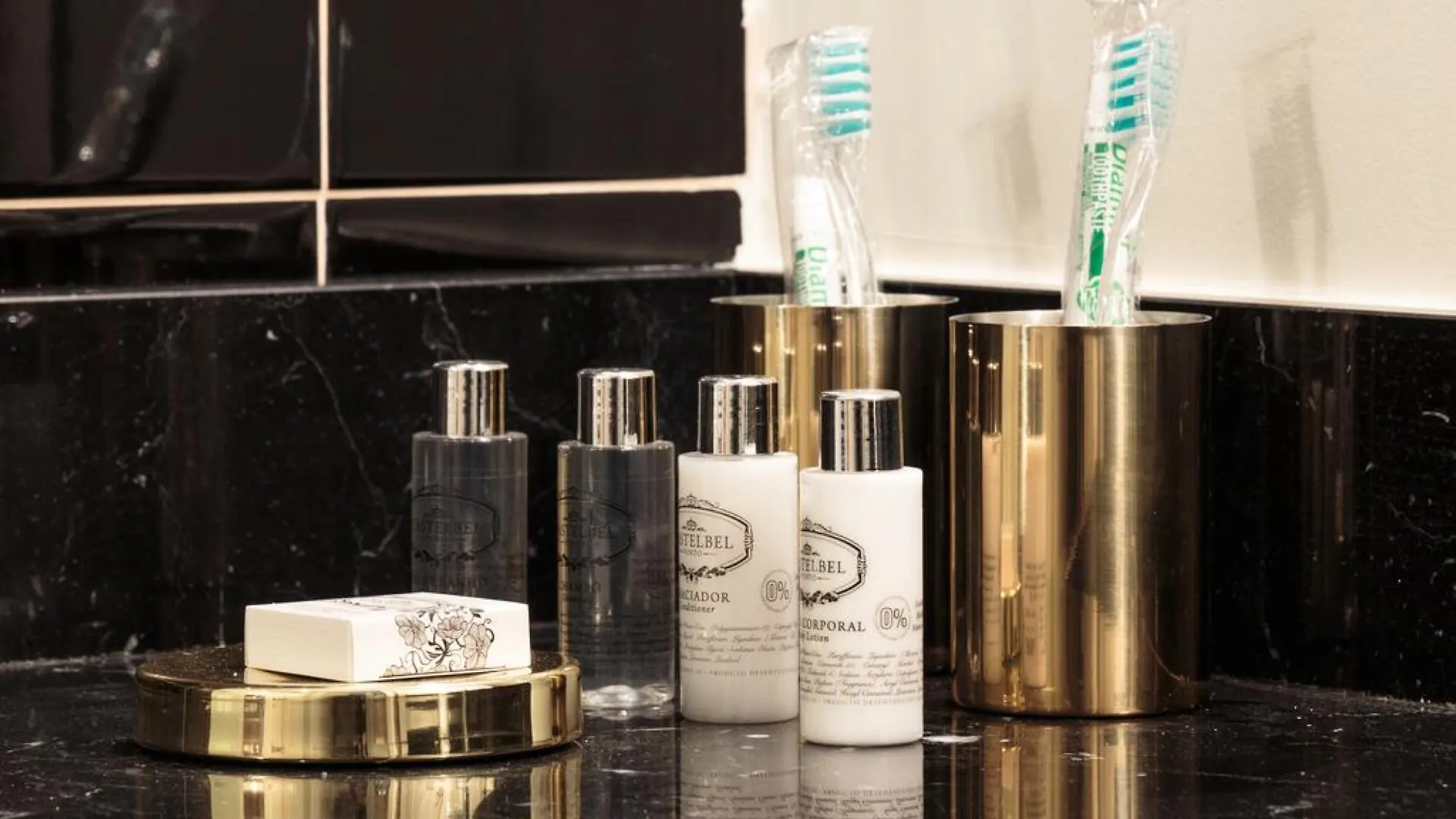 Dear Lisbon - Bordalo Palace Chiado Bed & Breakfast